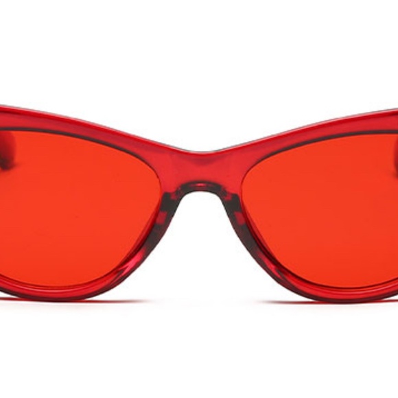 New! Red Cat Eye Sunglasses - Picture 3 of 3